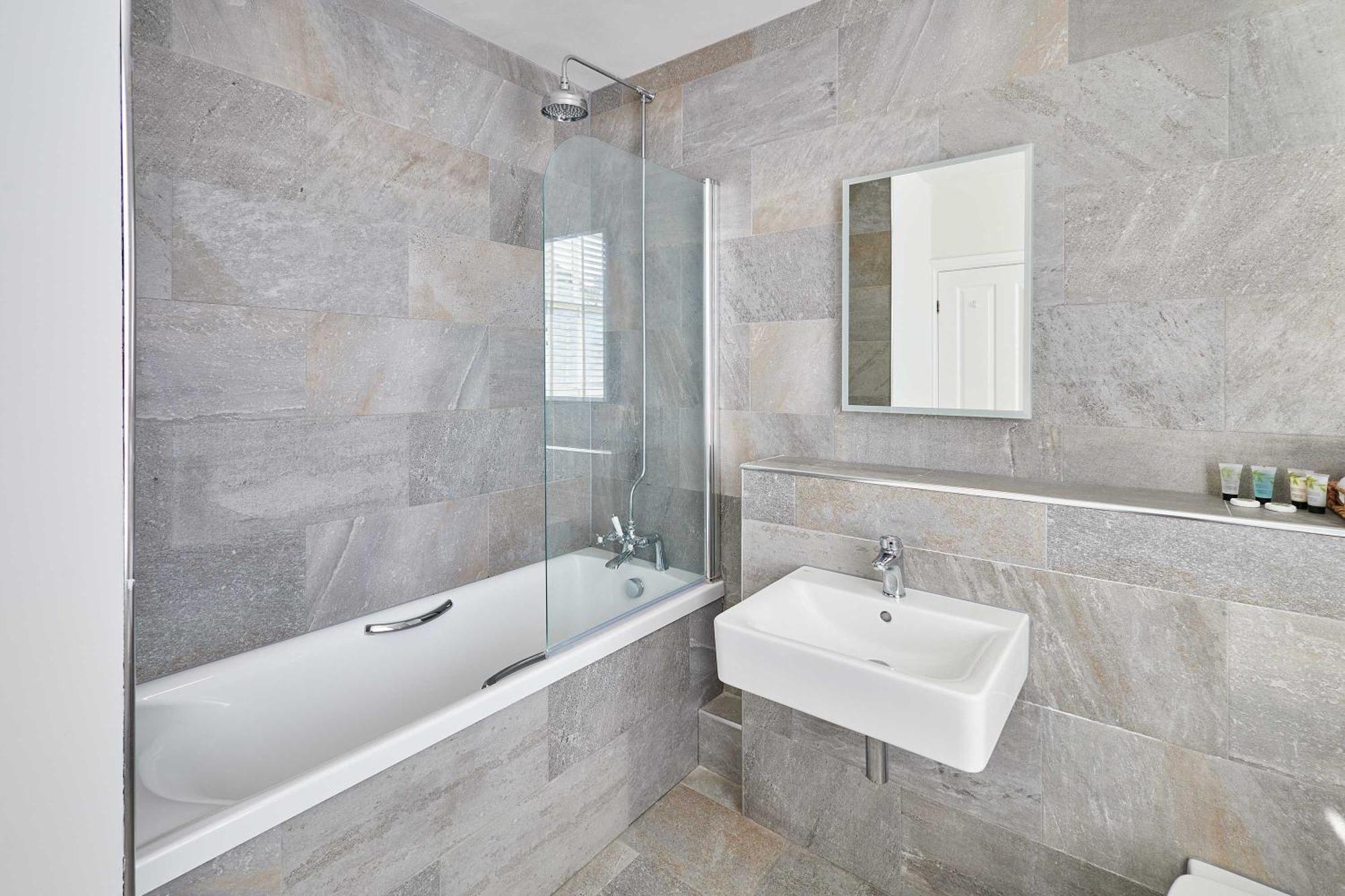 Host & Stay - The Raven Hotel Much Wenlock Habitación foto